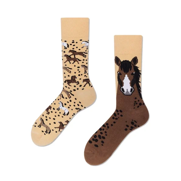 Chaussettes cheval dépareillées